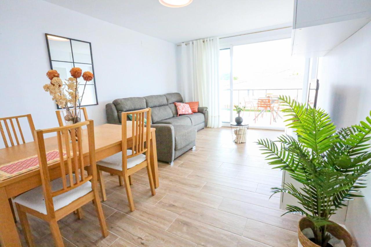 Rosa Dels Vents Only Families Apartment กัมบริลส์ ภายนอก รูปภาพ