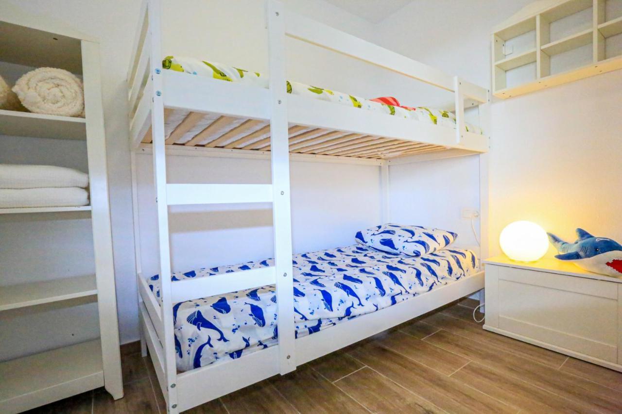 Rosa Dels Vents Only Families Apartment กัมบริลส์ ภายนอก รูปภาพ